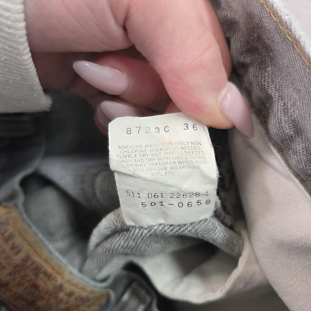 Vintage 90s Levis 501 Jeans Mens Gray Straight Altered Made USA‎ Fits 30x30